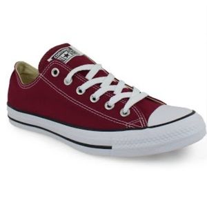 Maroon low top converse